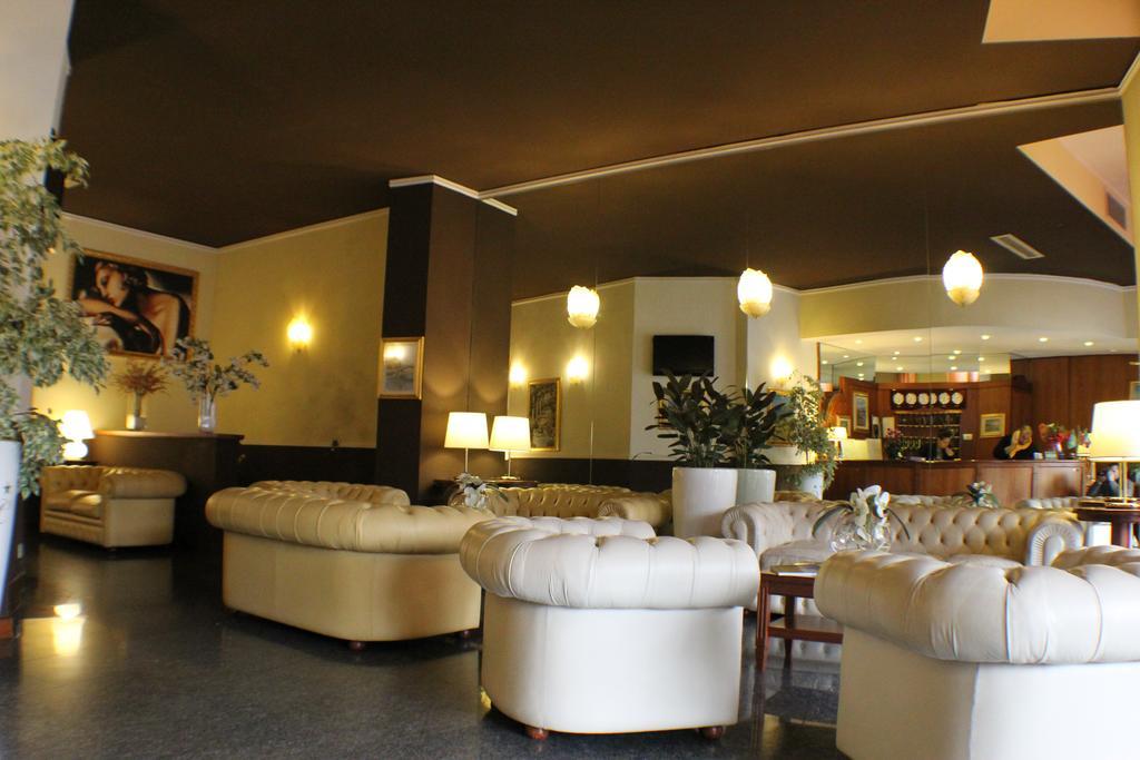 Certosa Hotel Милан Экстерьер фото