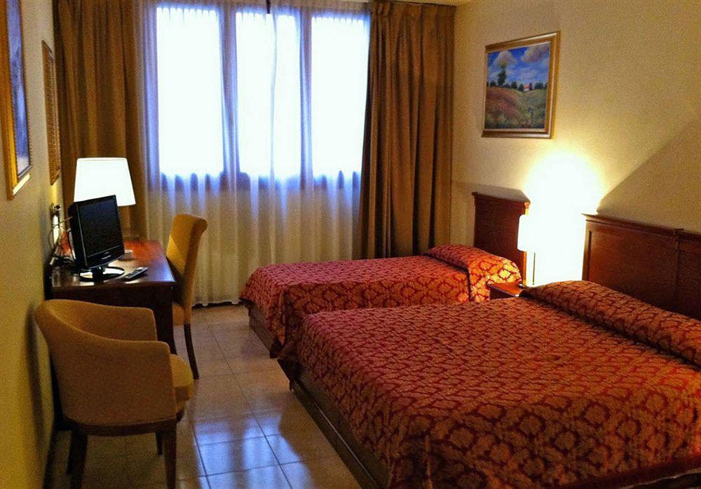 Certosa Hotel Милан Экстерьер фото