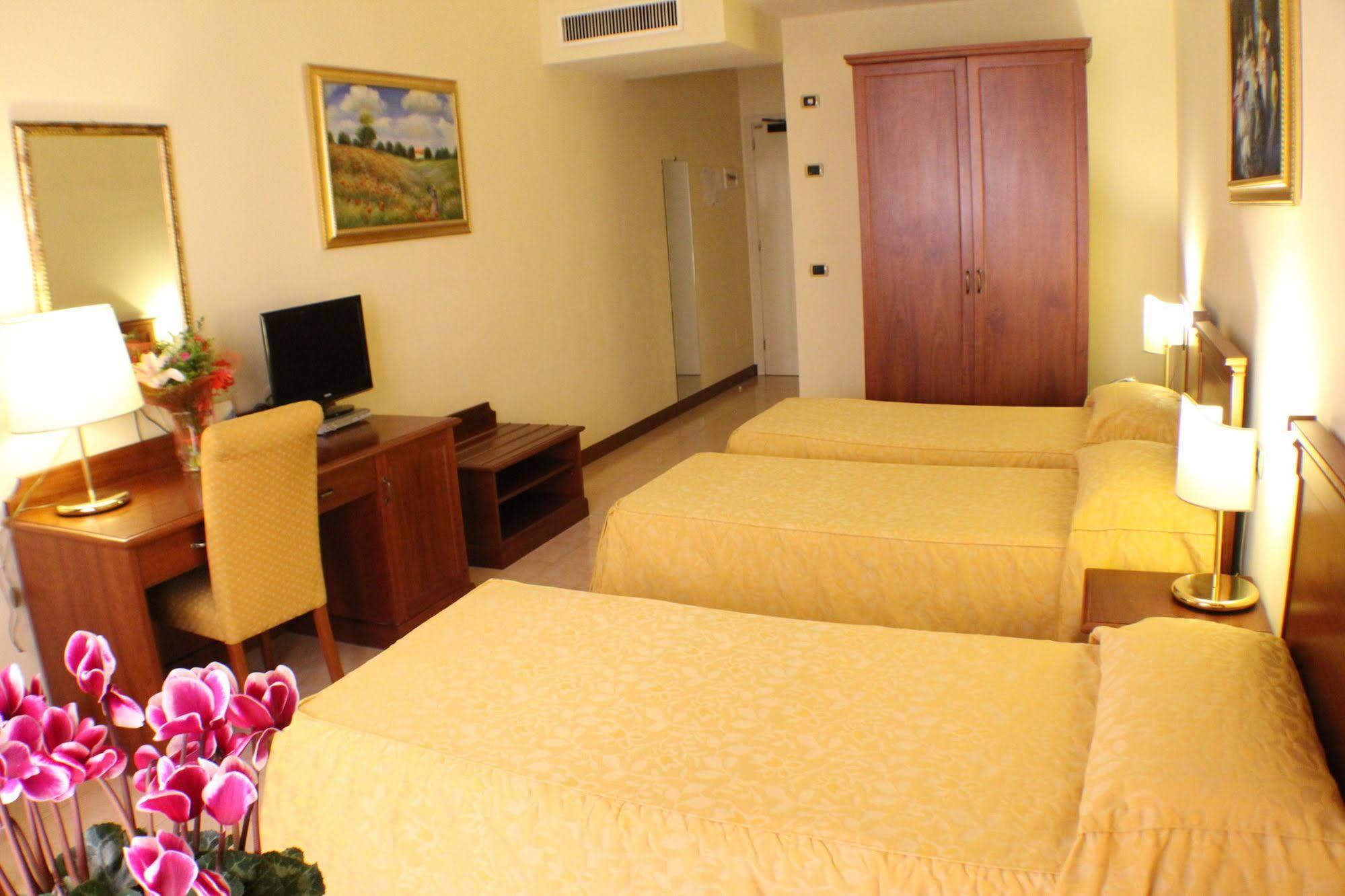 Certosa Hotel Милан Экстерьер фото