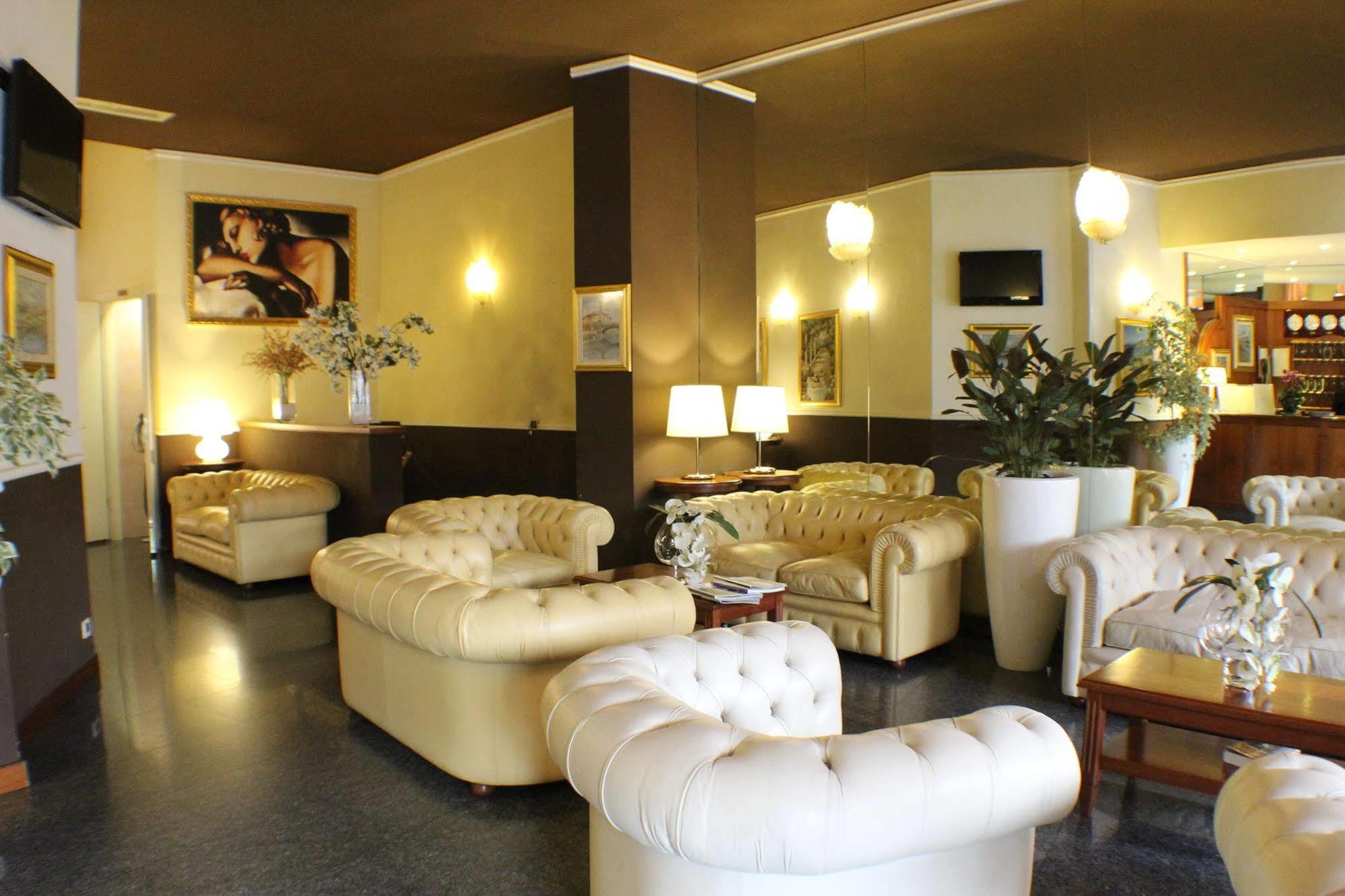 Certosa Hotel Милан Экстерьер фото