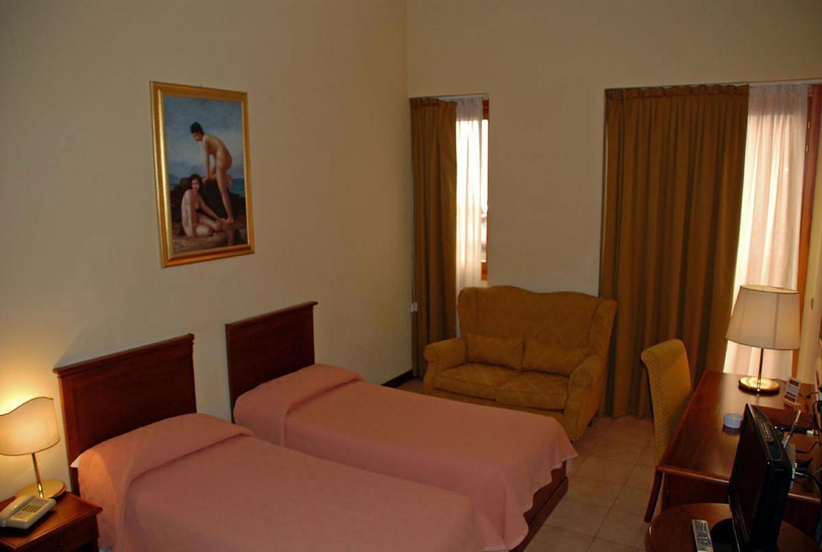 Certosa Hotel Милан Экстерьер фото